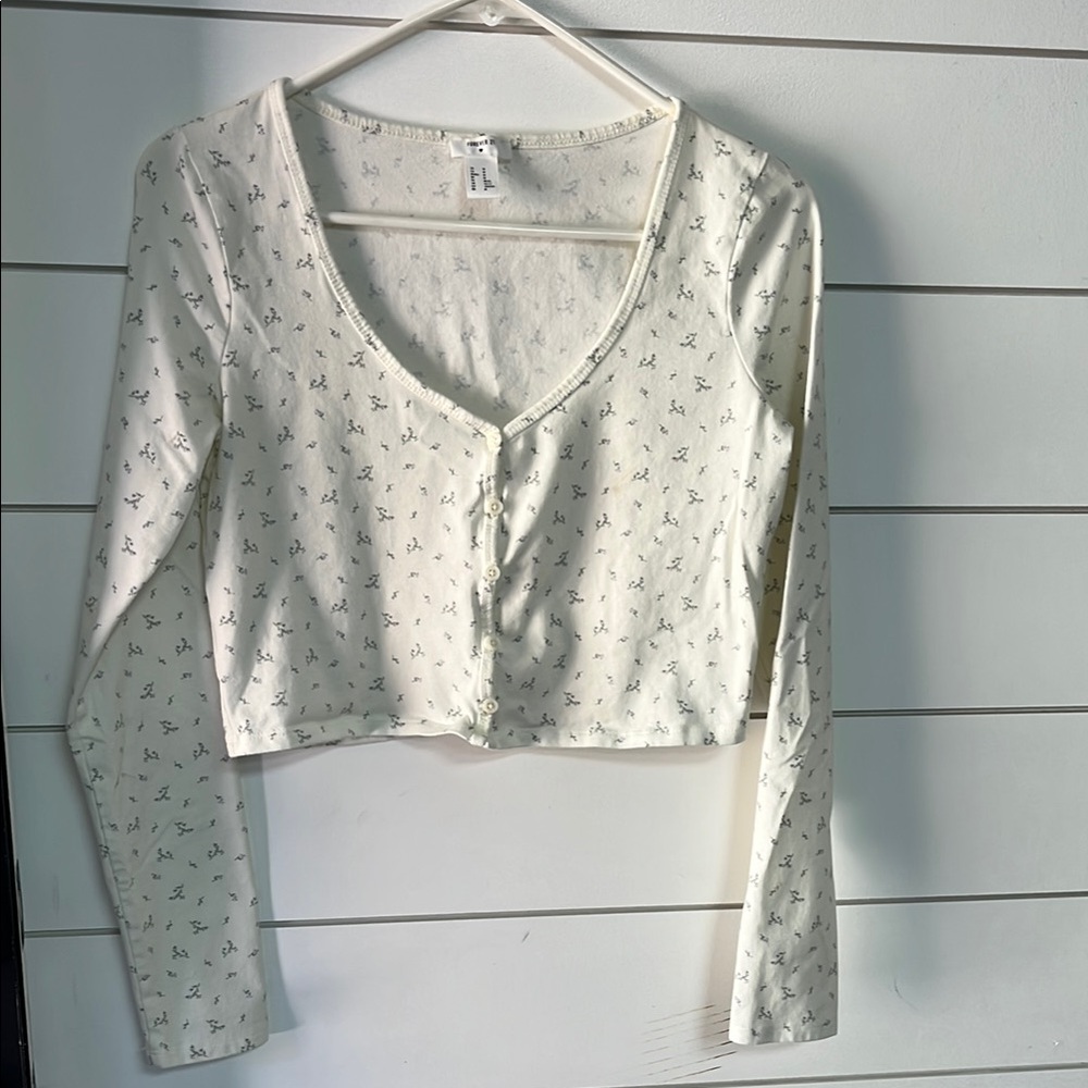 Forever 21 Long Sleeve Floral Crop Top Size:M